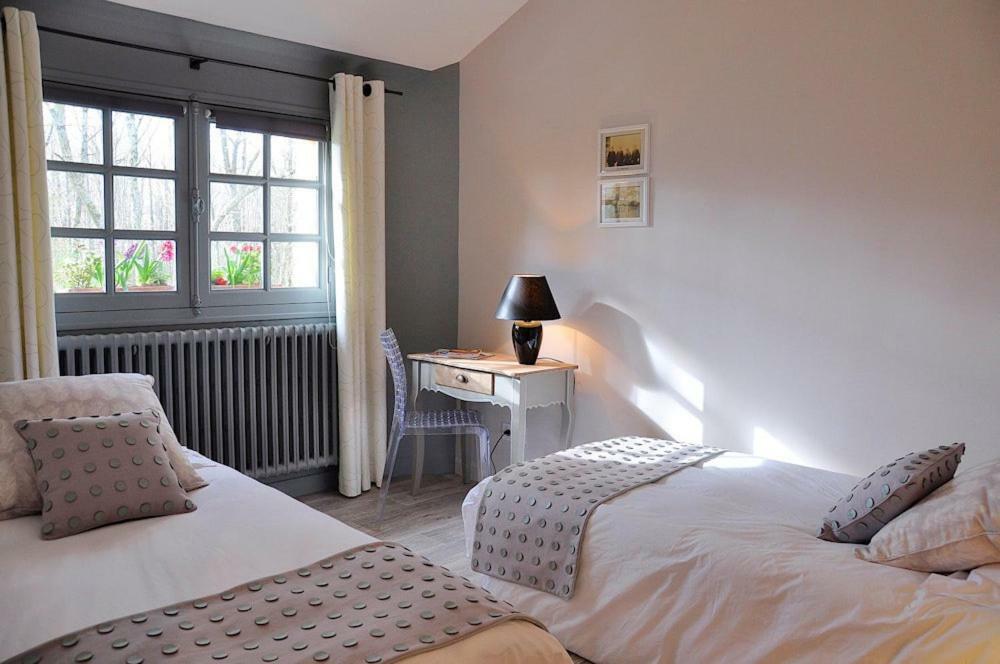 Au Jardin De Lisa Bed & Breakfast Cherreau Exterior photo